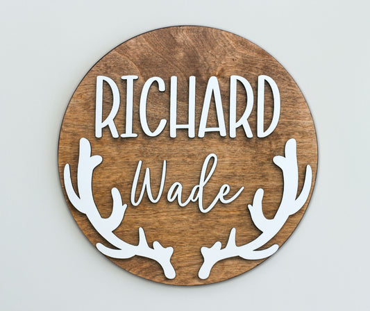 Antler Name Sign l Wood Round Name Sign l Custom Name l Nursery Room Decor l Deer Baby Name Sign l Boy Nursery Sign l Birth Sign