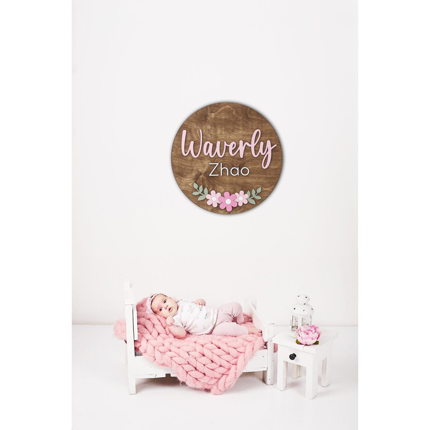 Nursery Name Sign, Flower Wood Sign, Girl Name Sign, Nursery Decor, Wooden Round Sign, Door Hanger, Daisy Theme Baby Shower